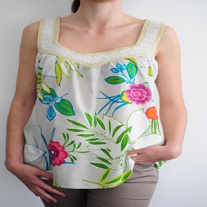 Top 100% coton, imprimé floral, coupe évasée, écologique, fabricant indien personnalisé, fournisseur d'usine, grossiste - Product Image 4