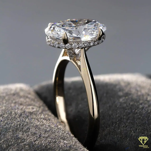 Elegante juego de anillos de compromiso chapados en oro de 14 quilates con diamante central ovalado y banda de diamantes a juego, regalo de joyería de boda clásico - Product Image 4