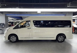 (W&T) PROMOCIÓN Venta de VEHÍCULOS USADOS TOYOTA HIACE 2023 BLANCA 2.8 TDI WAGON 3.5 AT 10A LUXURY VAN - Product Image 4