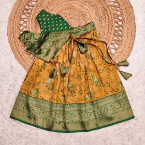 Seda suave Kanjivaram de excelente calidad con tejido Kida Lehenga Choli exportador mundial de Surat a la tarifa más baja - Product Image 2