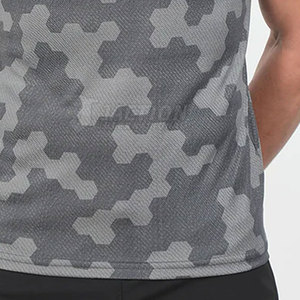 T-shirt imprimé coupe ample à séchage rapide pour hommes T-shirt de sublimation 100% Polyester fabriqué au Pakistan T-shirt imprimé coupe ample - Product Image 6