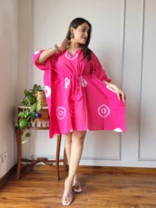 Caftan léger sur mesure pour l'été et les centres de villégiature Silhouette ample pour les clients de la boutique et les revendeurs de vêtements - Product Image 6