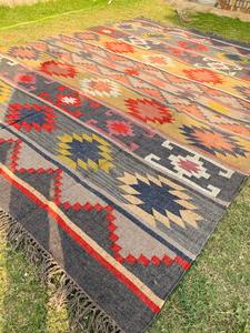 Alfombra de yute de lana hecha a mano de nuevo diseño, decoración de espacio vital minimalista, precios al por mayor, decoración del hogar de la India - Product Image 4