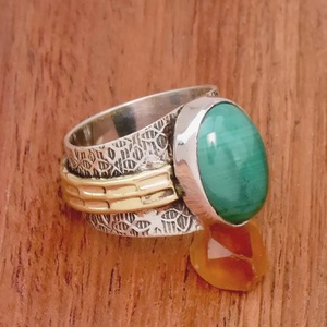 แหวนมรกตธรรมชาติ925เงินอัญมณีทรงรีสำหรับผู้หญิงเครื่องประดับวงกว้างสองโทนสี - Product Image 3