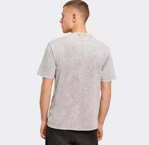 เสื้อยืดผู้ชายแบบฟอกสี ดีไซน์ระบายอากาศ น้ำหนักเบา สั่งทำได้ พร้อมโลโก้ตามต้องการ ราคาดีที่สุด - Product Image 6