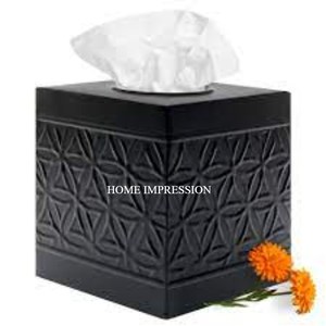 Fournisseur de boîtes à serviettes pour hôtels et restaurants pour commande en gros Distributeur de mouchoirs en métal fini blanc pour cadeaux et occasions spéciales - Product Image 2