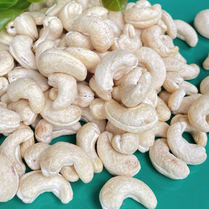 เม็ดมะม่วงหิมพานต์จาก W320เม็ดมะม่วงหิมพานต์จากเวียดนามคุณภาพสูง - Product Image 1