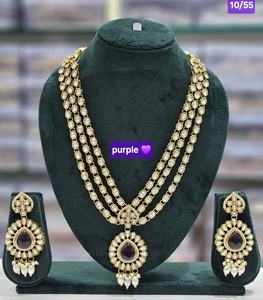 Bijoux pour femmes à la mode pour mariage fonction nuptiale pierre Kundan cloutée avec ensemble plaqué or Antique avec boucle d'oreille et Mangtika - Product Image 2