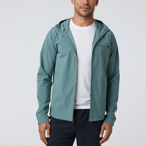 Veste coupe-vent en polyester 100% personnalisée OEM pour hommes, col à capuche avec logo sur le devant, tenue décontractée à glissière, conception personnalisée pour l'extérieur - Product Image 1