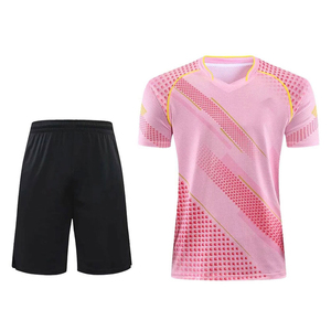 Maillot de football rétro en polyester respirant à séchage rapide de haute qualité, 100 %, pour l'entraînement de football estival - Product Image 1