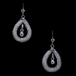 Pendientes de Plata Originales Classy-1, Diseño Moderno y Elegante, con Brillo Intenso, Directo de la India, Alta Calidad - Product Image 1