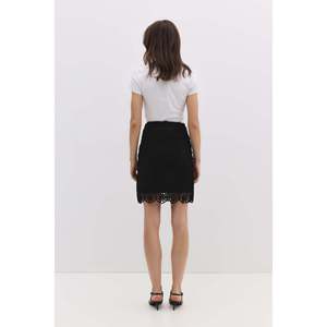 Minifalda de Encaje Forrada - Product Image 5