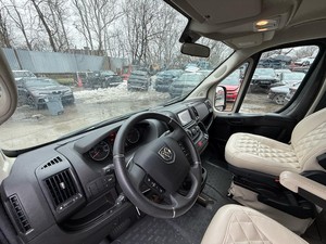 รถตู้ RAM PR-OM-AS-TER ปี 2021 รุ่น 35-00 หลังคาสูง หน้าต่างแบบวินโดว์ เครื่องยนต์ V6 เกียร์อัตโนมัติ - Product Image 4