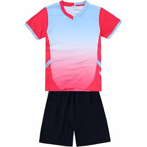 Uniforme de fútbol de poliéster 100% de último diseño, uniforme profesional para niños de nuevo estilo, Color sólido de calidad Premium a la venta - Product Image 1