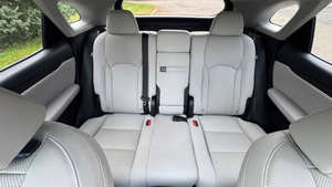 2022 Le-xu-s 3-50 de segunda mano - Product Image 4