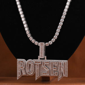 Colgante de diamante de moissanita con nombre ROTSEN personalizado estilo hip hop helado hecho a mano joyería corporal que brilla en la oscuridad para regalo - Product Image 2