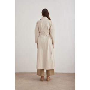 Trench-coat pour femme avec détail en pierre - Product Image 6