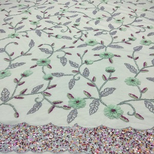 เสื้อผ้าแฟชั่นผู้หญิงผ้าลูกปัดมือที่มีคุณภาพสูงได้รับการออกแบบให้เป็นลูกปัดและพลอยเทียม - Product Image 2