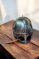 Casque Viking Médiéval Précoce en Acier Carbone, Chaîne Argentée, Doublure en Cuir, Portable, pour Costume Grec, Qualité DIY, Personnalisable OEM