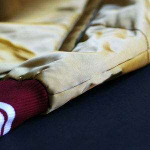 Chaqueta universitaria de satén OEM personalizada, ropa de abrigo de béisbol estilo bombardero Unisex, ropa de calle de moda, ropa ligera de alta calidad - Product Image 4