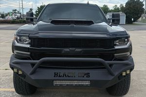 Chevrolet Silverado 1500 LTZ 4x4 2018 Usada en Buen Estado # 111 de 500 Black Ops Edition, Motor V8 de 6.2 Litros, Propiedad de Tennessee - Product Image 1