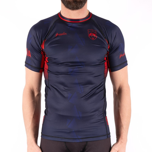 Rashguard personnalisé 240GSM Polyester Spandex | Impression par sublimation | Conception et logo personnalisés Artisanat de qualité supérieure - Product Image 1