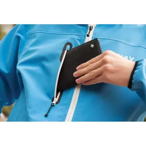 Porta Pasaportes RFID Swiss Peak, Elegante Porta Identificaciones y Accesorios de Viaje - Product Image 3