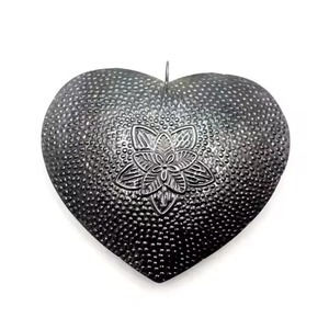 Adornos colgantes de Navidad de Metal elegante en forma de corazón, decoración rústica para árbol de vacaciones, regalo de invierno hecho a mano - Product Image 2