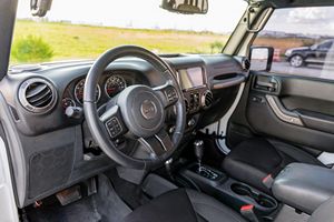 JEEP WRANGLER UNLIMITED SPORT S 4X4 2018 USADO, Volante a la Izquierda/Derecha - Product Image 3