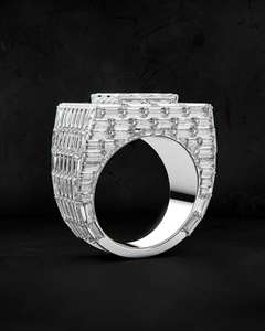 แหวนฮิปฮอปหรูหราประดับเพชรสำหรับผู้ชาย ทำจากเงินแท้ 925 ชุบโรเดียม ดีไซน์ทันสมัย ฝังเพชรแบบ Prong Set ของขวัญวันครบรอบสุดหรู - Product Image 1