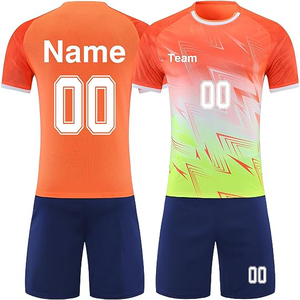 Vêtements de football à séchage rapide de haute qualité Maillot de football personnalisé nouveau design avec sublimation personnalisée et impression de logo - Product Image 2