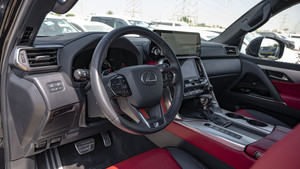 ปี 2020 รถมือสองสำหรับ LX600 F Sport พวงมาลัยซ้าย ขับเคลื่อนสี่ล้อ ภายในหนังสีเข้ม หลังคาซันรูฟแบบพาโนรามา เกียร์อัตโนมัติ เครื่องยนต์ 6 สูบ เทอร์โบ - Product Image 5
