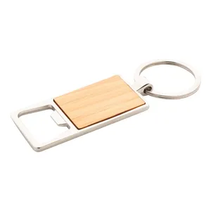 Portachiavi e Moschettoni Promozionali Personalizzati Boppen, Gadget Personalizzati con Funzione Apribottiglie - Product Image 1