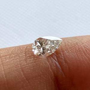 Anillo de compromiso suelto de calidad de Excelencia de diamante cultivado en laboratorio de corte de pera de 0,5 quilates certificado IGI para mujer - Product Image 2