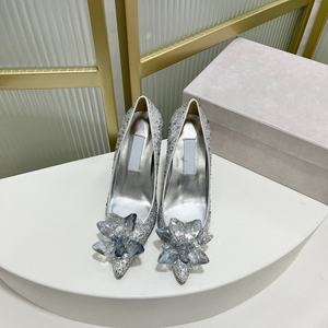 รองเท้าเจ้าสาวคริสตัลเพชรสำหรับผู้หญิง รองเท้าส้นเข็มดีไซน์เนอร์ประดับเพชร รองเท้าสำหรับงานเลี้ยงเจ้าสาว - Product Image 3
