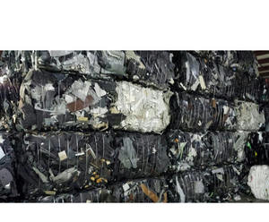 LISTO PARA ENVIAR: Chatarra de computadora ABS negra en fardos para la industria del plástico - Product Image 1