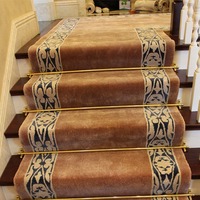 Moquette d'escalier Axminster fabriquée à partir de 80% de laine de Nouvelle-Zélande et de 20% de nylon 6, sensation confortable sous les pieds pour les escaliers d'hôtels de luxe