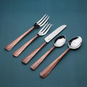 Ensemble de couverts en métal argenté de 5 pièces avec poignée plaquée cuivre pour la maison et le restaurant ensembles de couverts de vaisselle de table - Product Image 1