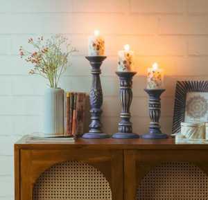 Ensemble de 3 bougeoirs en bois faits à la main |   Support de bougie pilier pour décoration rustique de la maison, porte-bougie trio en bois naturel - Product Image 6