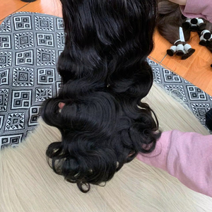 Venta al por mayor de peluca virgen de calidad Remy Europea estilo recto sin procesar a granel trenzados mechones de pelo Trama humana Remy europea - Product Image 1