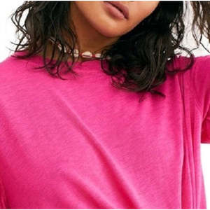 T-shirt da donna Free People Cassidy in jersey di cotone 100% traspirante, vestibilità aderente, disponibile nelle taglie XS e XXS, colore rosa - Product Image 2