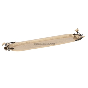 Plateau de service rectangulaire en argent de qualité supérieure avec bords perlés élégants et finition polie Idéal pour un divertissement et une décoration élégants - Product Image 5