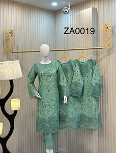 Colección SSumaira elegante bordado Khaddar 3 piezas Plazo Salwar Kameez traje acogedor ropa de invierno para mujer - Product Image 2