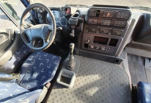 Camión Volquete Iveco Trakker AD340T41 8X4 2010, Manual - Product Image 4