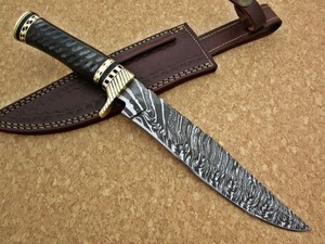 Cuchillo Bowie de caza de acero de Damasco hecho a mano personalizado, mango de Micarta, Funda de cuero, hermoso fabricante de cuchillos OEM de grado DIY. - Product Image 4