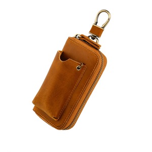 กระเป๋าใส่กุญแจหนัง Ando พร้อมซิป ช่องใส่บัตร 6 ช่อง และช่องใส่กุญแจรถ - Product Image 1