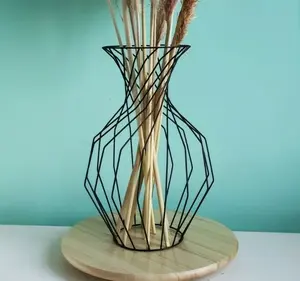 Suministros para fiesta de boda Nuevo diseño Artesanía de metal Florero para el hogar Decoración del hogar Soporte de flores para la venta - Product Image 5