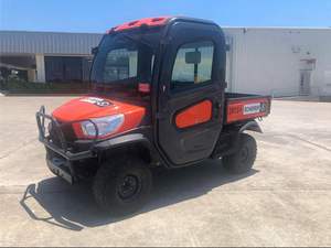 Prêt à expédier tracteur Kubota L3240 avec chargeur avant et rétrocaveuse. - Product Image 3