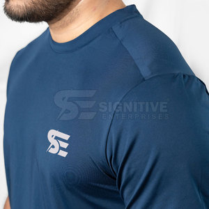 T-shirt de sport pour homme avec design ergonomique pour un mouvement maximal et une utilisation quotidienne en salle de sport T-shirt de sport pour homme - Product Image 3