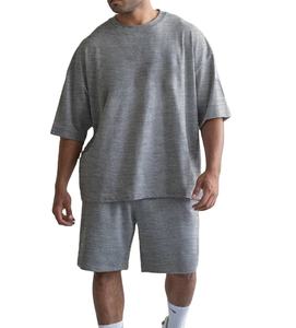 Ensemble de survêtement respirant deux pièces en molleton bouclette 300 g/m² de haute qualité pour homme, avec t-shirt pull-over et short personnalisé - Product Image 1